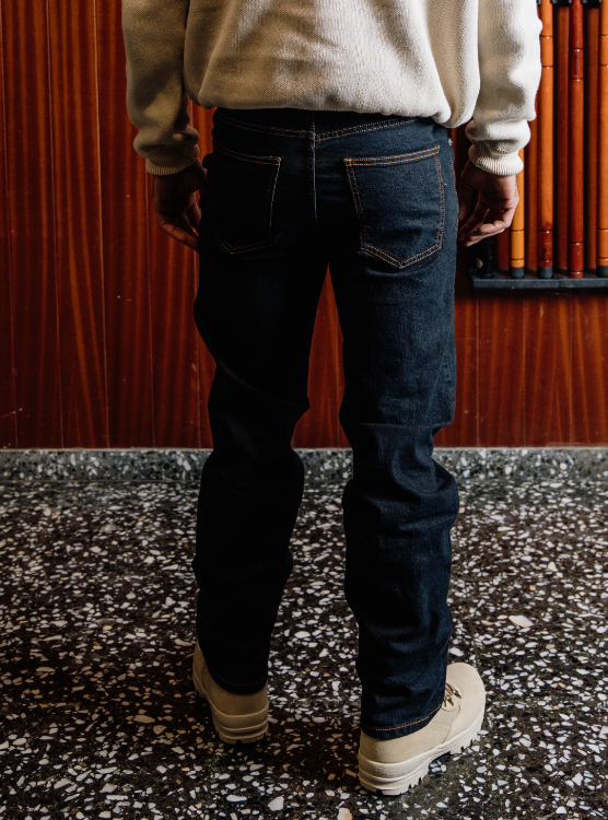 Jeans Rectos en Denim Negro de Esparter